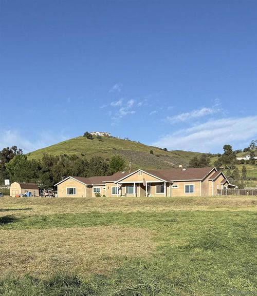 1346 Wilson Rd, Ramona, CA, 92065-3550 | Card Image