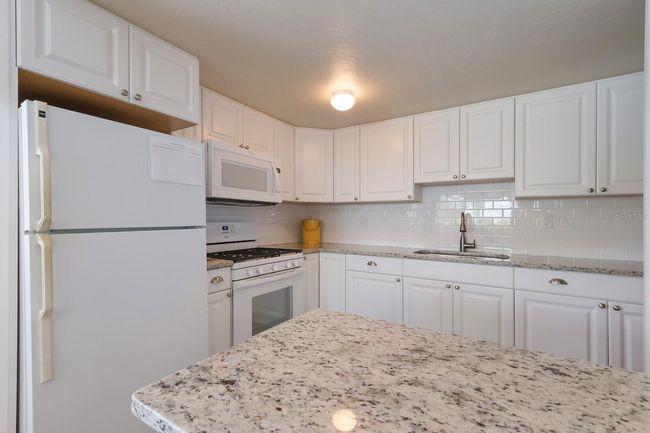 UNIT-204 - 5300 Gulf Dr, Condo with 2 bedrooms, 2 bathrooms and null parking in Holmes Beach FL | Image 75