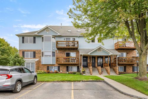 331 Pinewood Cir, Plymouth, MI, 48170-6102 | Card Image