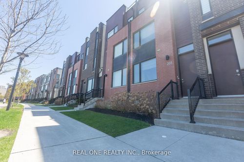 203 Downsview Park Blvd, North York, ON, M3K0A5 | Card Image