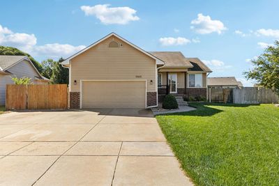 10605 W Lamp Cir, House other with 4 bedrooms, 3 bathrooms and null parking in Wichita KS | Image 2