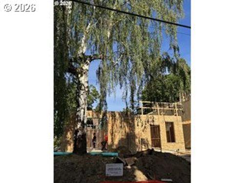 2008 Se 34th Ave, Portland, OR, 97214-5712 | Card Image