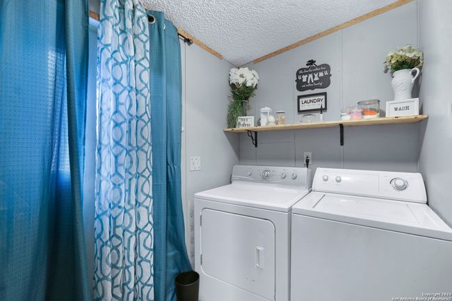 2681 Crazyhorse Pass, House other with 3 bedrooms, 2 bathrooms and null parking in Austin TX | Image 12