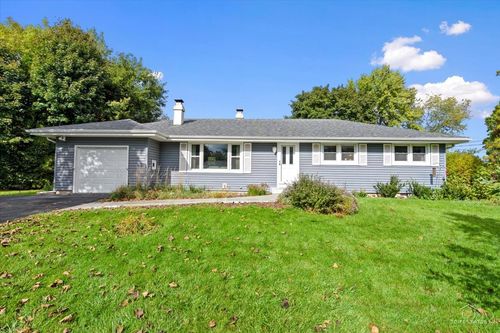 932 Forest Dr, Elgin, IL, 60123-1328 | Card Image