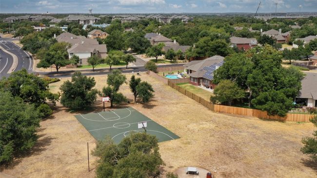 10001 Lachlan Dr, House other with 5 bedrooms, 3 bathrooms and null parking in Austin TX | Image 32