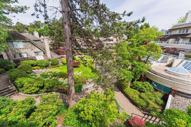 3969 Creekside Pl, Townhouse with 3 bedrooms, 2 bathrooms and 2 parking in Burnaby BC | Image 25