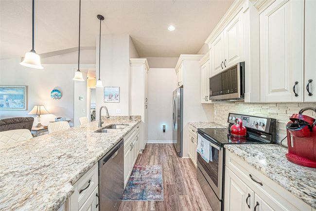 APT-303 - 5065 Royal Palms Way, Condo with 3 bedrooms, 2 bathrooms and null parking in New Port Richey FL | Image 14
