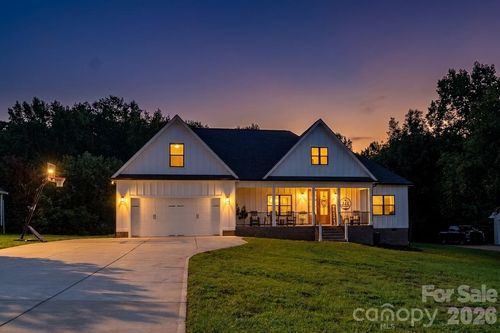 3012 Cedar Point Dr, Shelby, NC, 28150-8116 | Card Image