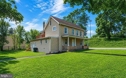 36 &amp; 38 Middle Spring Avenue, SHIPPENSBURG, PA, 17257 | Card Image