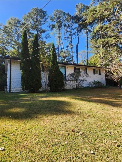 3969 W Hilda Cir, decatur, GA, 30035-1112 | Card Image