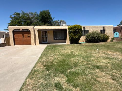 8101 Aspen Ave Ne, Albuquerque, NM, 87110-6049 | Card Image
