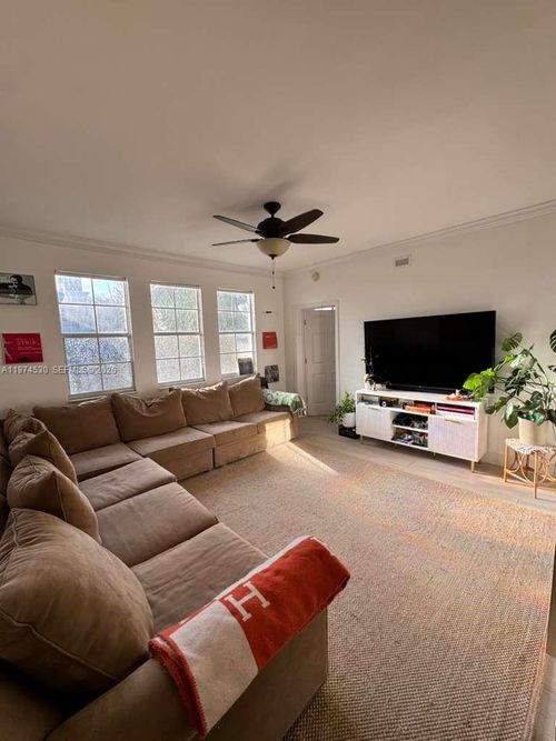apt-407-533 Ne 3rd Ave, Fort Lauderdale, FL, 33301-3282 | Card Image