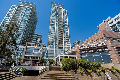 2712-908 Quayside Dr, New Westminster, BC, V3M0L4 | Card Image
