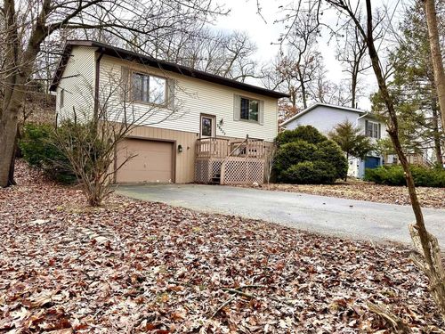 29933 Greenleaf Drive, Burlington, WI, 53105 | Card Image