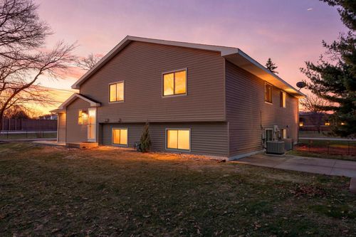 13252 Central Ave Ne, Blaine, MN, 55434-4153 | Card Image