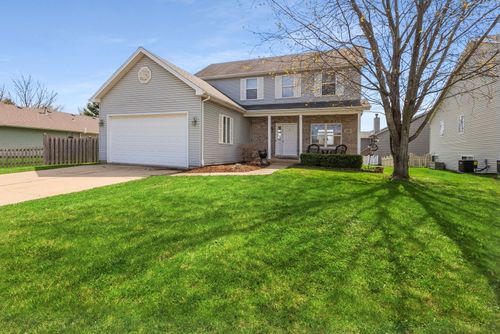 530 Prairie Ridge Dr, Woodstock, IL, 60098-6312 | Card Image