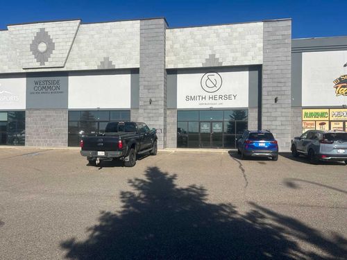 104-and-105-2201 Box Springs Boulevard Nw, Medicine Hat, AB, T1C0C8 | Card Image