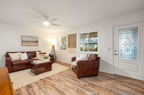 10166 Disney Cir, Huntington Beach, CA, 92646-4329 | Card Image