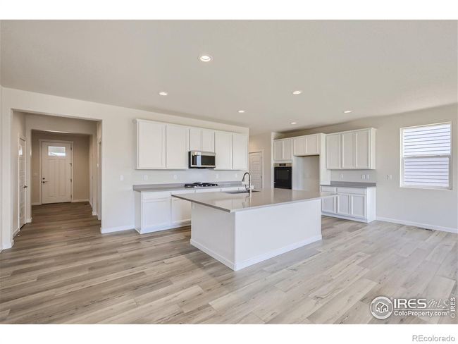2543 Grizzly Pl, House other with 5 bedrooms, 3 bathrooms and 3 parking in Johnstown CO | Image 9
