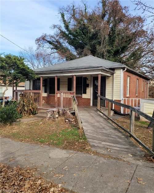 613 N Dunleith Ave, Winston-Salem, NC, 27101-3373 | Card Image