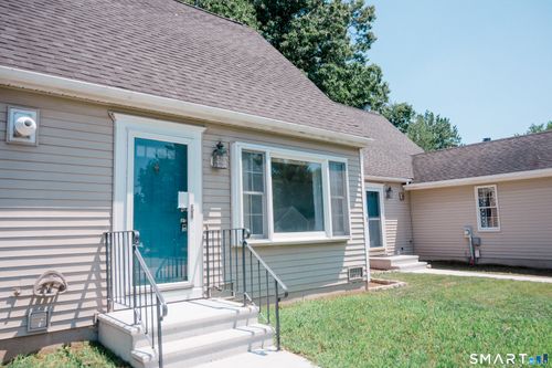 129 Deer Run Trl, Manchester, CT, 06042-2489 | Card Image