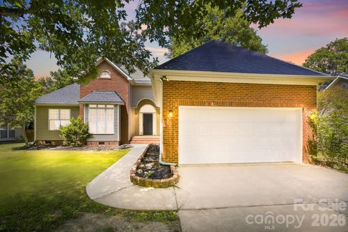 3208 Continental Dr, Monroe, NC, 28110-5207 | Card Image