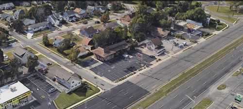 25 Route 37 E, Toms River, NJ, 08753-5308 | Card Image