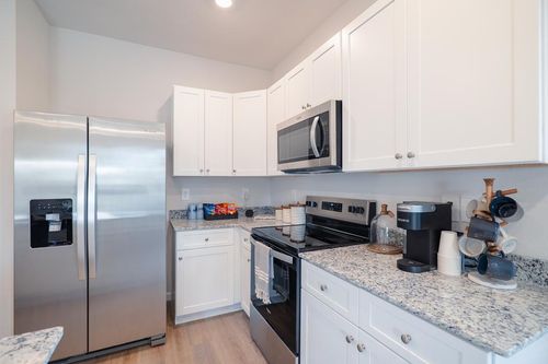 5026 Rosewyck Cir, Valdosta, GA, 31605 | Card Image