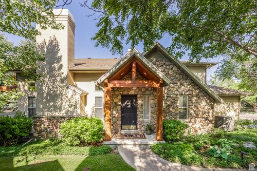 3522 E Bengal Blvd, Cottonwood Heights, UT, 84121-5902 | Card Image