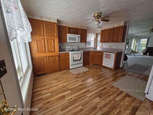 4100 W Saginaw Rd, Vassar, MI, 48768-9577 | Card Image