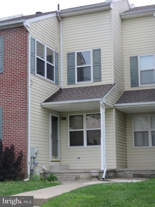 636 Yale Ct, BENSALEM, PA, 19020-8220 | Card Image