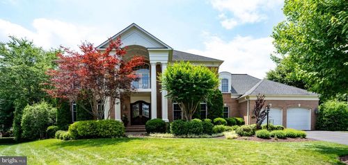 8382 Pedigrue Ct, GAINESVILLE, VA, 20155-3240 | Card Image