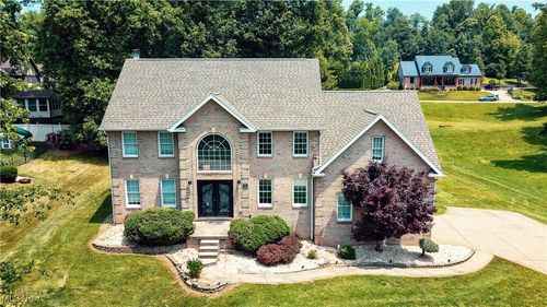 5123 Glenbrook Dr, Vienna, WV, 26105-3154 | Card Image