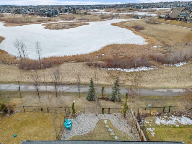 153 Marquis Point Se, Home with 4 bedrooms, 3 bathrooms and 4 parking in Calgary AB | Image 3