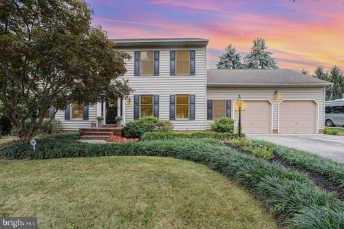 824 Landau Ct, CAMP HILL, PA, 17011-8374 | Card Image