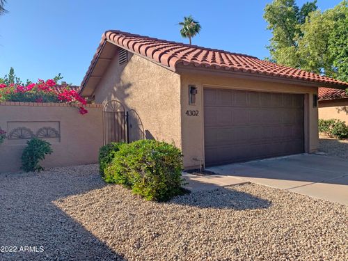4302 E Bannock St, Phoenix, AZ, 85044-3953 | Card Image