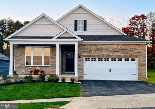1490 Dresden Dr, Breinigsville, PA, 18031-8701 | Card Image