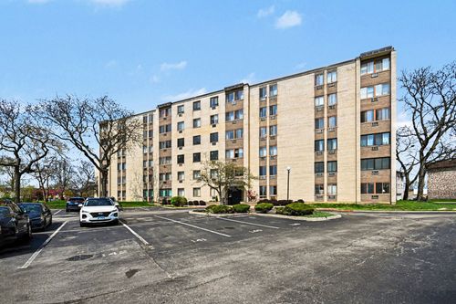 102-9720 S Pulaski Road, Oak Lawn, IL, 60453 | Card Image