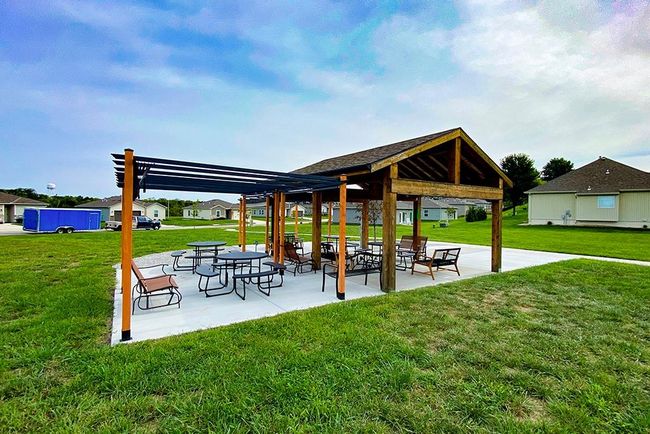 305 Crestview Ct, Home with 0 bedrooms, 0 bathrooms and null parking in Raymore MO | Image 8