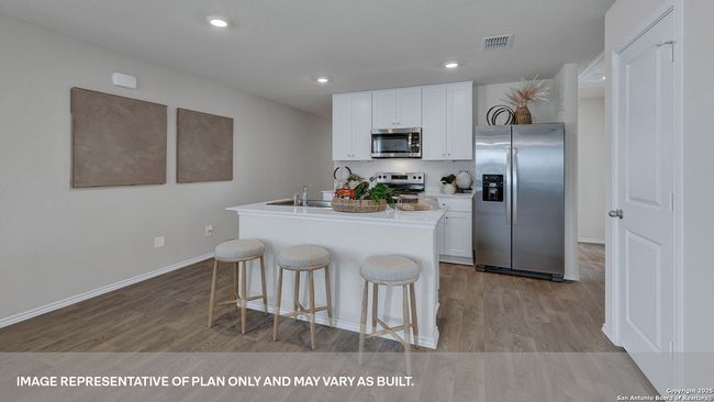 1001 Seedling Ln, House other with 4 bedrooms, 3 bathrooms and null parking in Seguin TX | Image 7