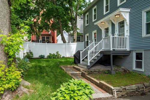 a-27 Morning St, Portsmouth, NH, 03801-4149 | Card Image