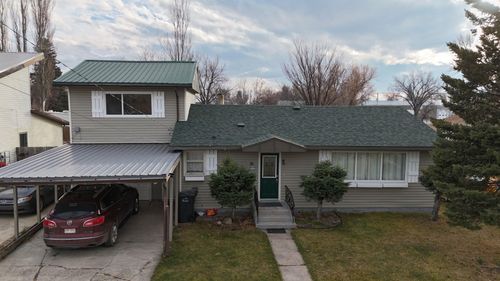 36 W W Harker Ave, Magrath, AB, T0K1J0 | Card Image