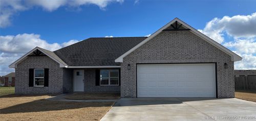 5905 Bluestem Way, Chelsea, OK, 74016-5634 | Card Image
