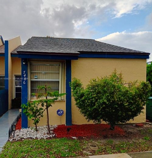 7446-7446 Nw 34th St, Lauderhill, FL, 33319-7100 | Card Image