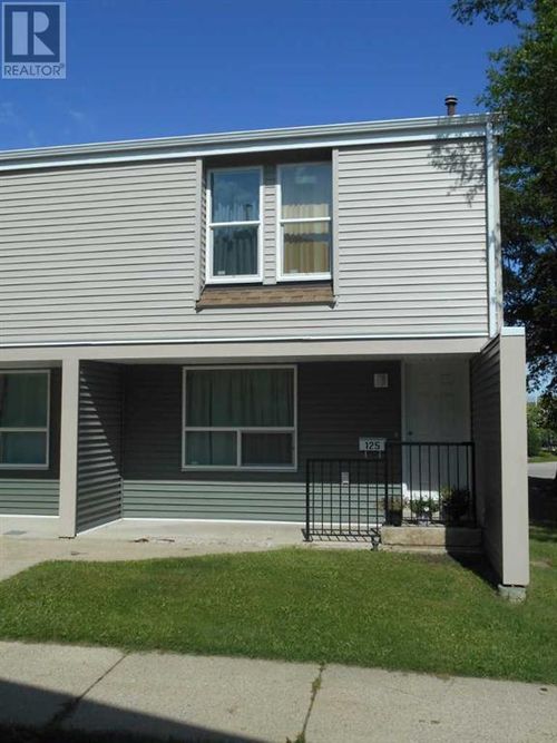 9501 72 Ave, Grande Prairie, AB, T8V6A1 | Card Image
