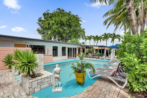 4460 Ne 17th Ter, Oakland Park, FL, 33334-5516 | Card Image