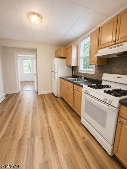 1-128 Columbus Pl, Roselle Park, NJ, 07204-1811 | Card Image