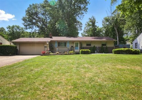 4289 Wedgewood Dr, Youngstown, OH, 44511-1026 | Card Image