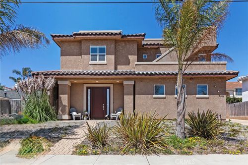 1773 Newport Ave, Grover Beach, CA, 93433-1827 | Card Image