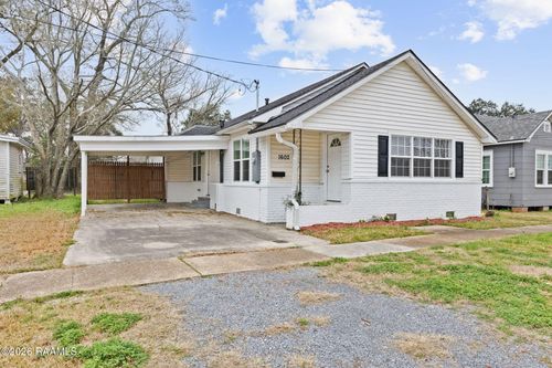 1602 Charity St, Abbeville, LA, 70510-5407 | Card Image
